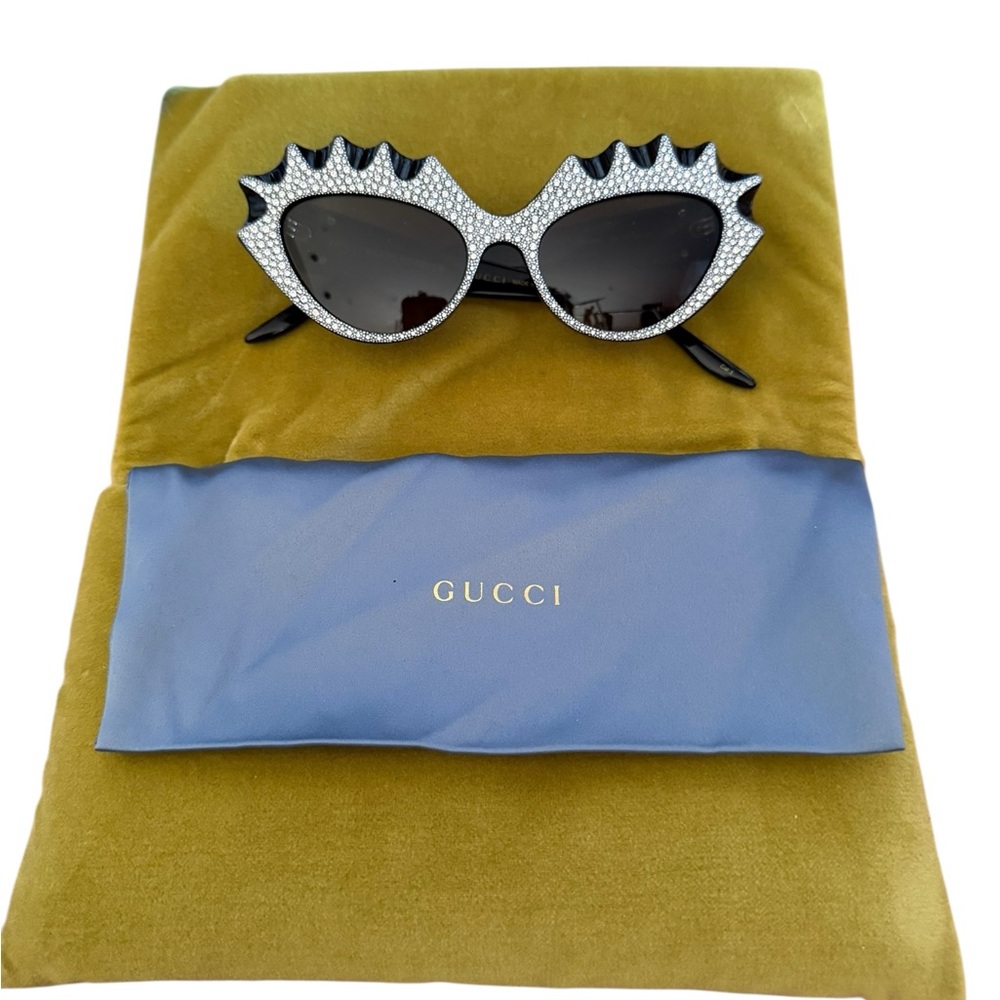 Gucci Hollywood Forever Crystal Cat-Eye Sunglasses New w/ Full Set $1,179 Ret